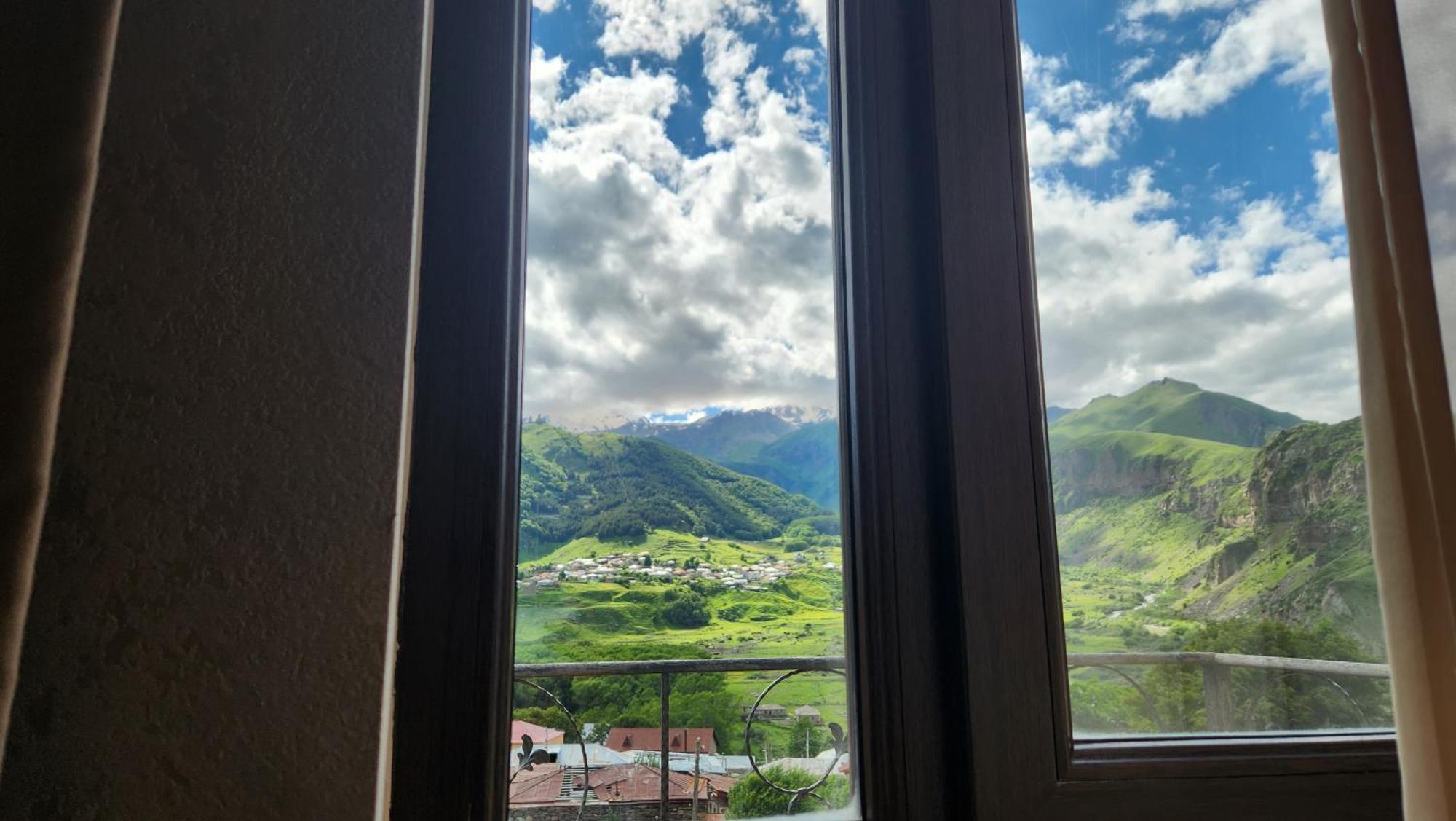 Hotel Toliketi Kazbegi Esterno foto