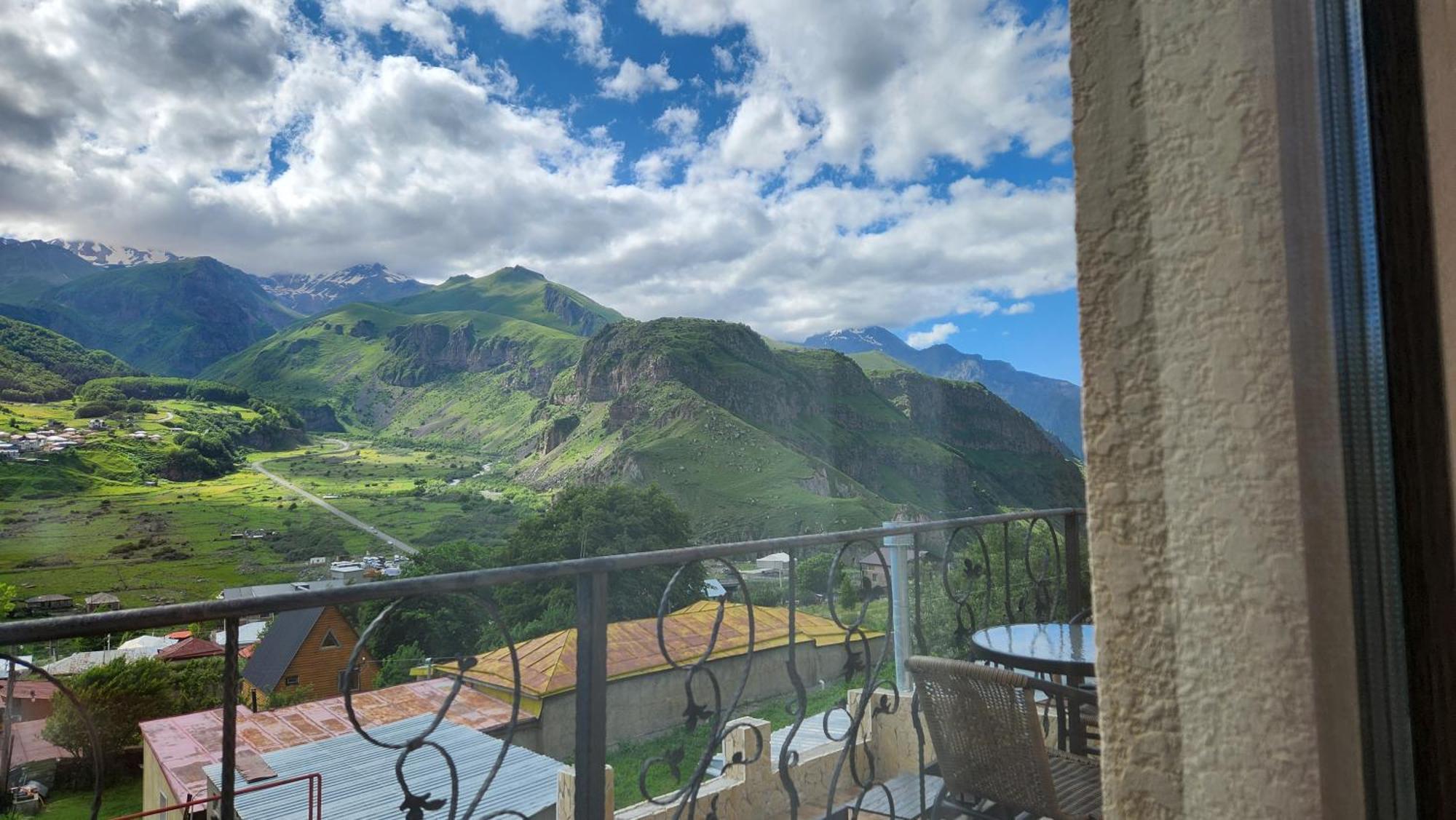 Hotel Toliketi Kazbegi Esterno foto