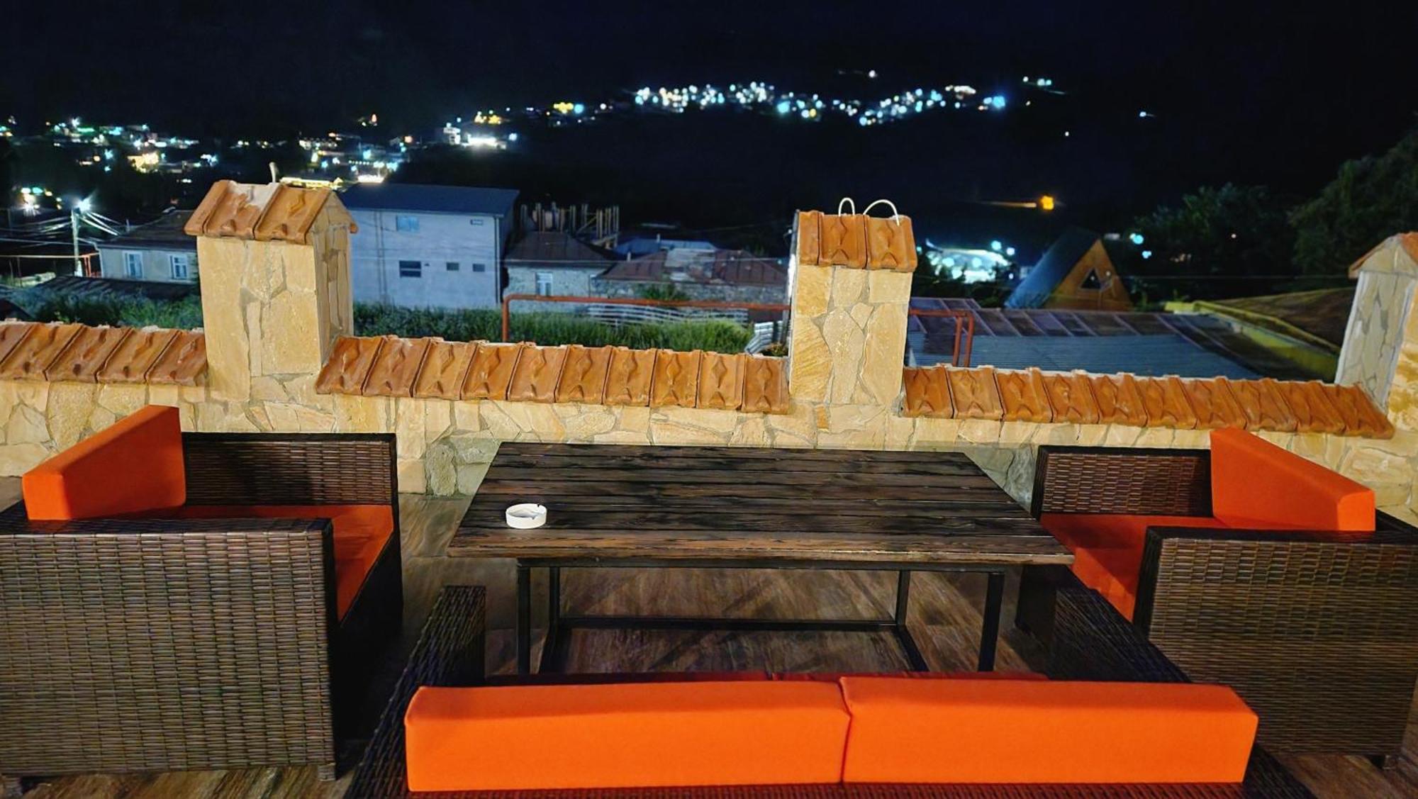 Hotel Toliketi Kazbegi Esterno foto