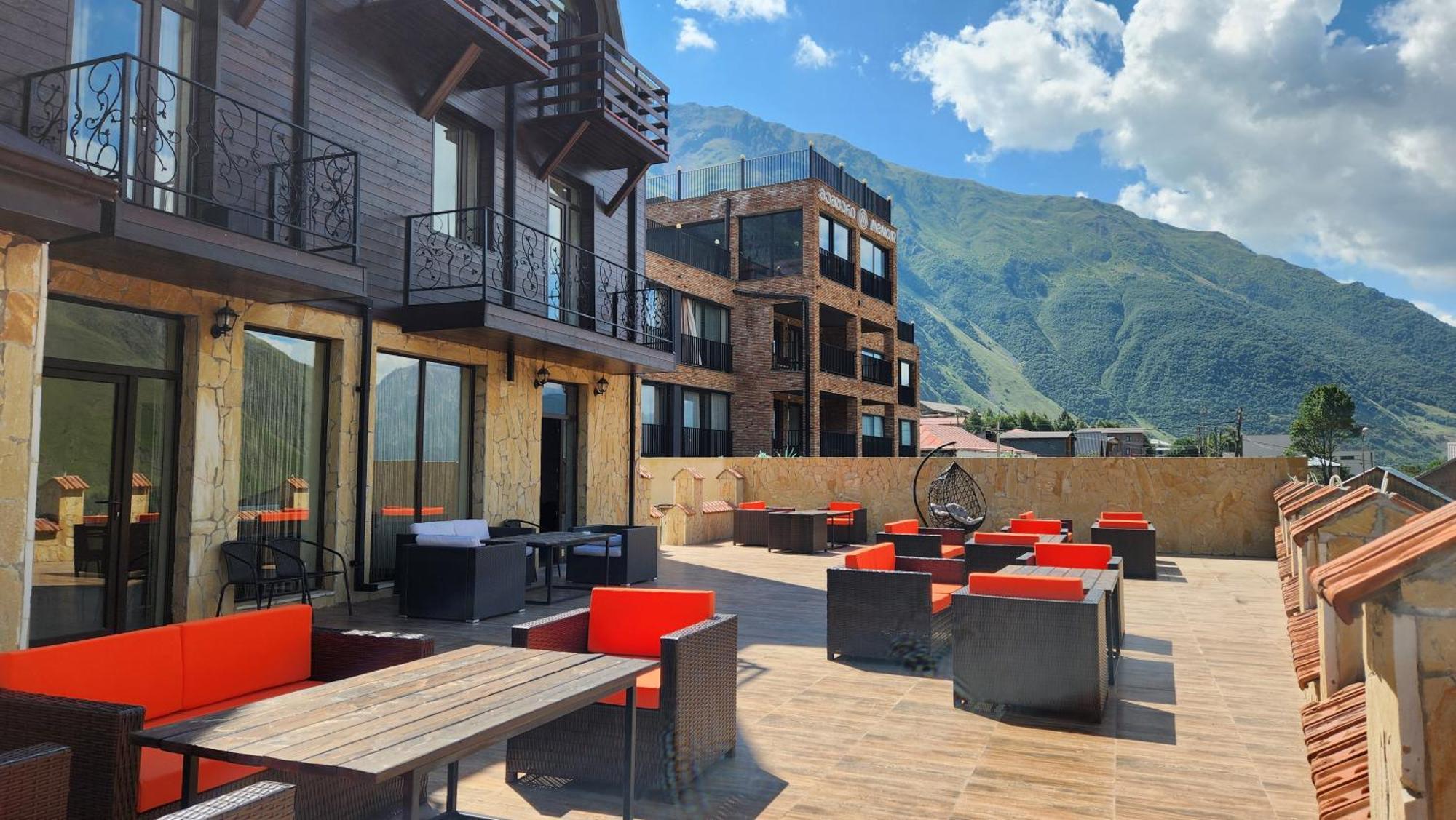 Hotel Toliketi Kazbegi Esterno foto