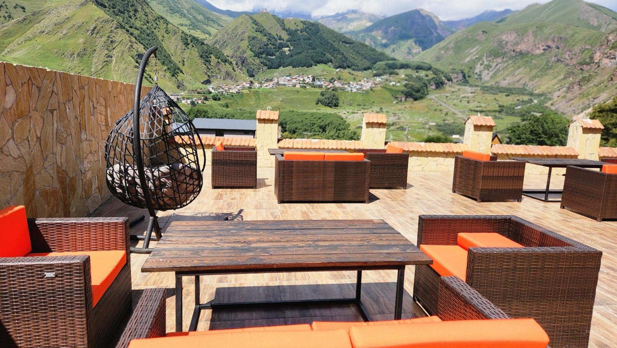 Hotel Toliketi Kazbegi Esterno foto